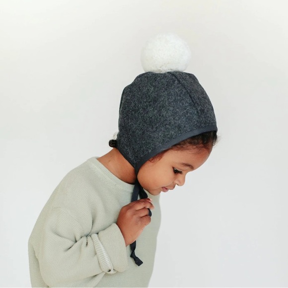 Briar Baby Charcoal Pom Bonnet Cotton-Lined 6-12m - Picture 2 of 7